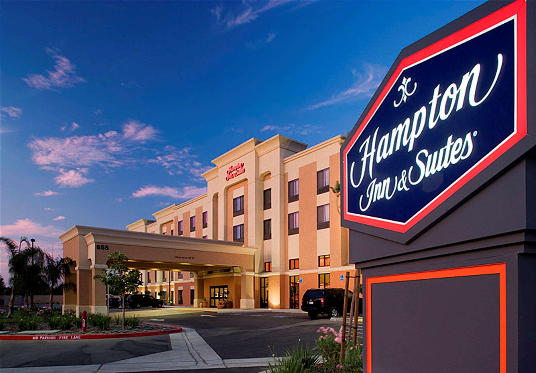Hampton Inn & Suites Clovis Airport North Екстер'єр фото