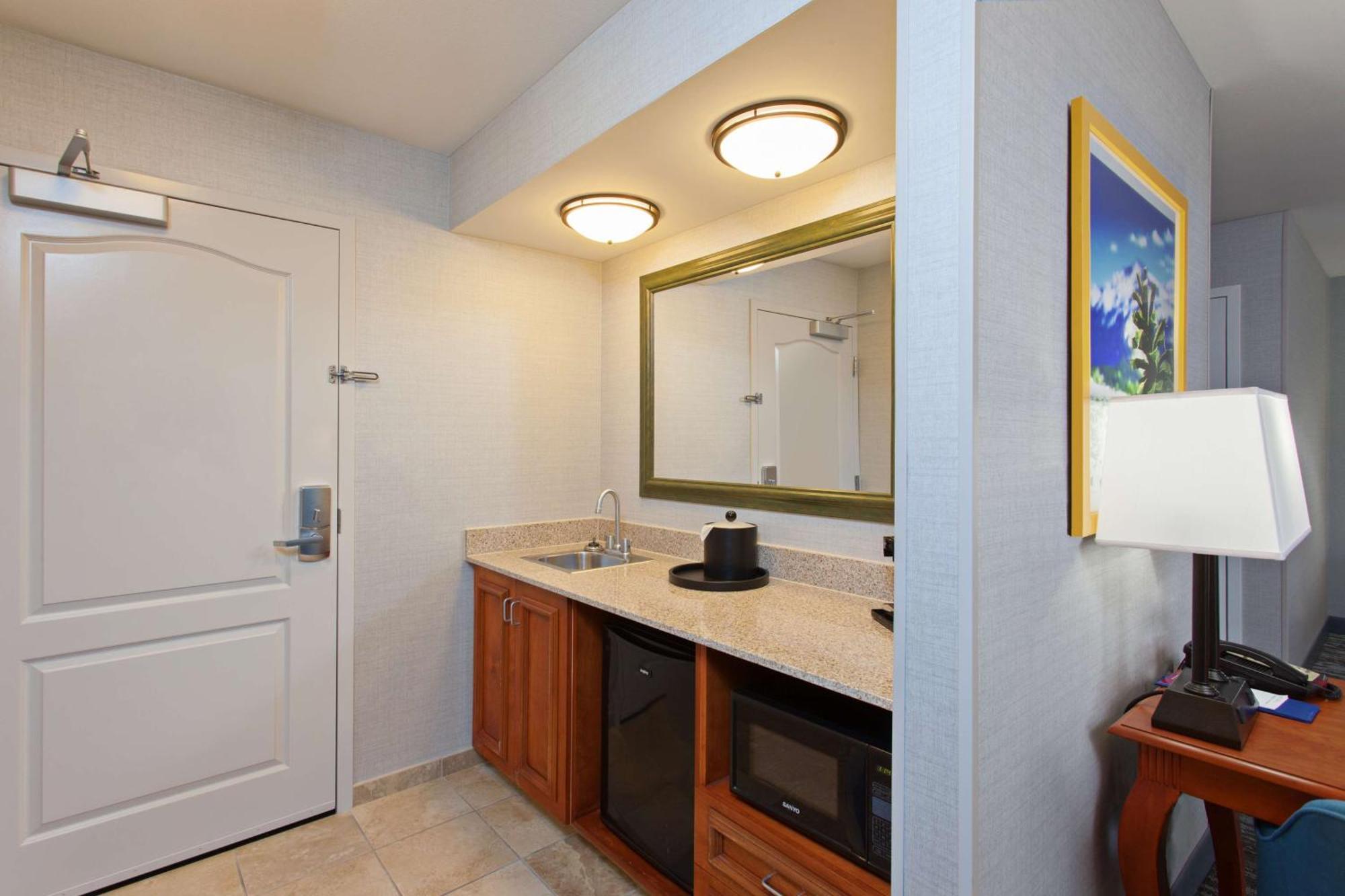 Hampton Inn & Suites Clovis Airport North Екстер'єр фото
