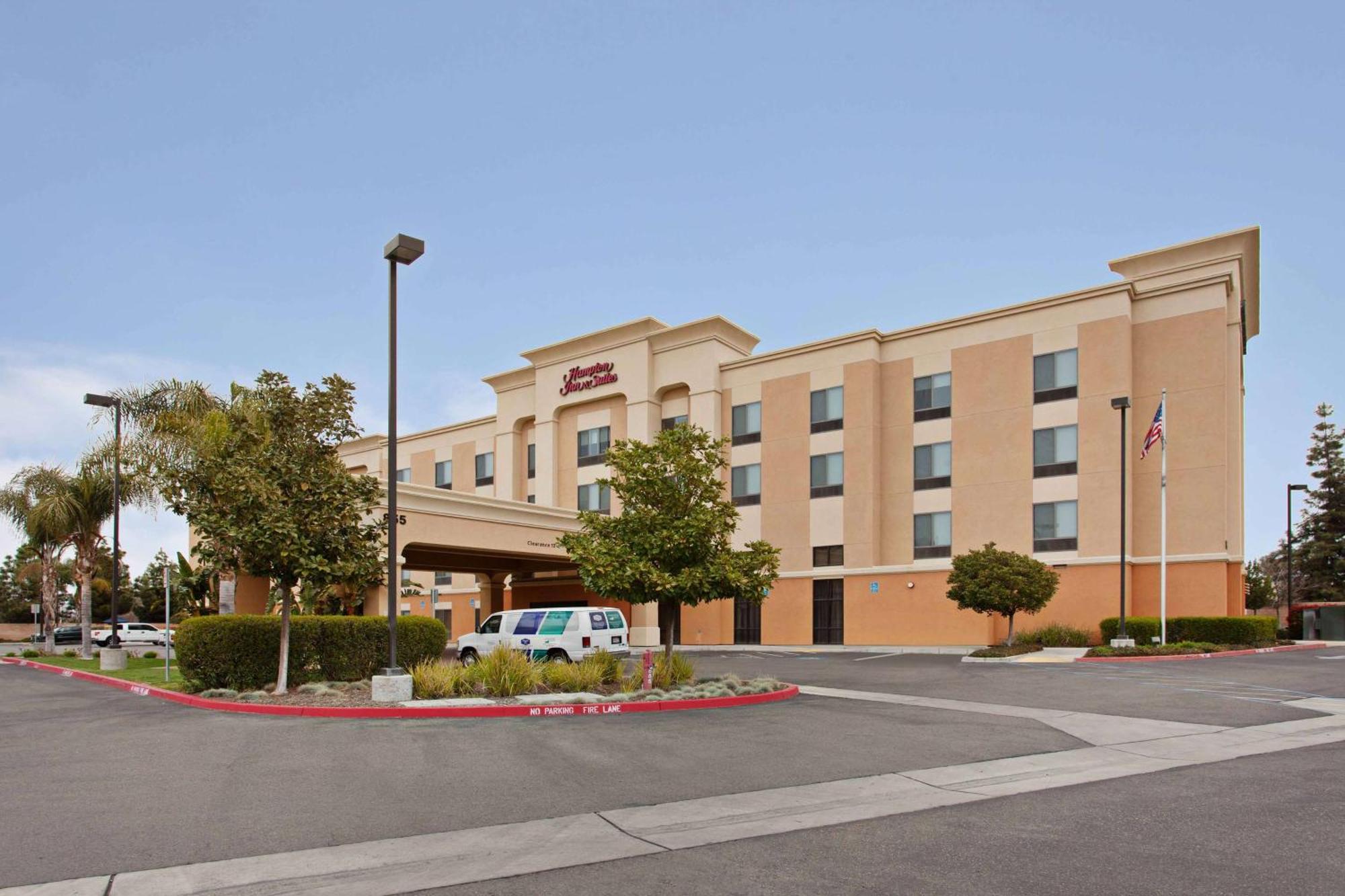 Hampton Inn & Suites Clovis Airport North Екстер'єр фото