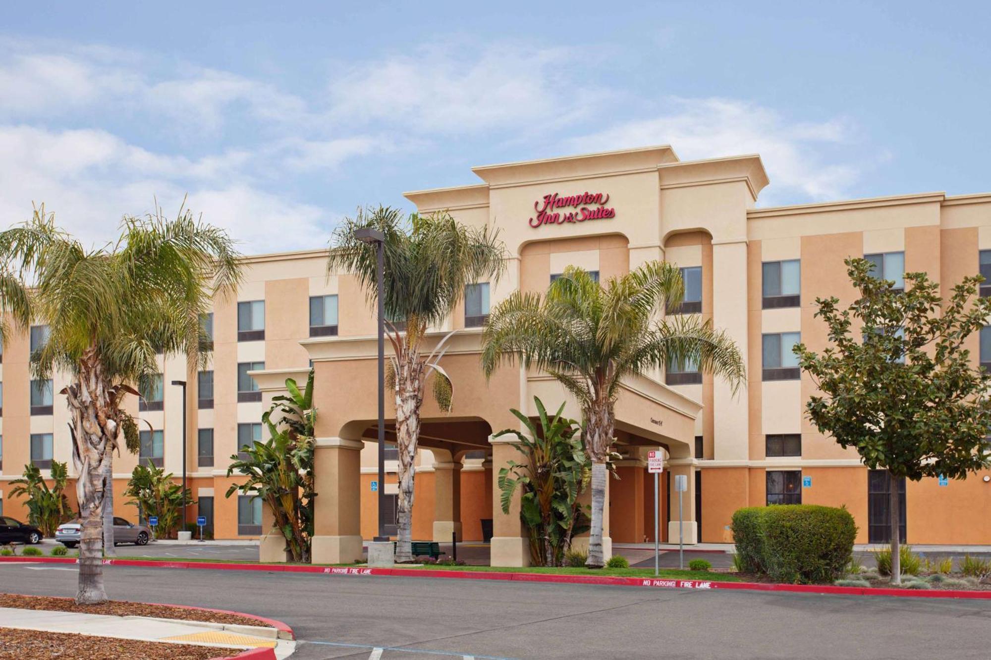 Hampton Inn & Suites Clovis Airport North Екстер'єр фото