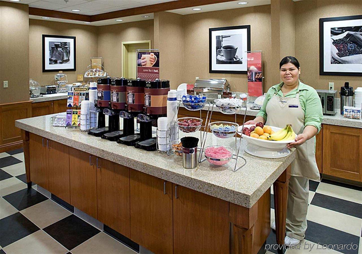 Hampton Inn & Suites Clovis Airport North Ресторан фото