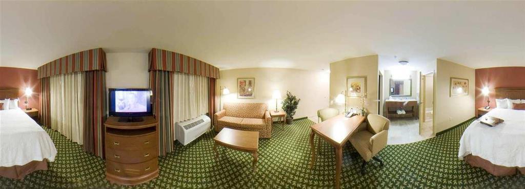 Hampton Inn & Suites Clovis Airport North Номер фото